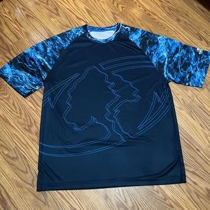 Mossey oak dry fit fishing shirt size XL